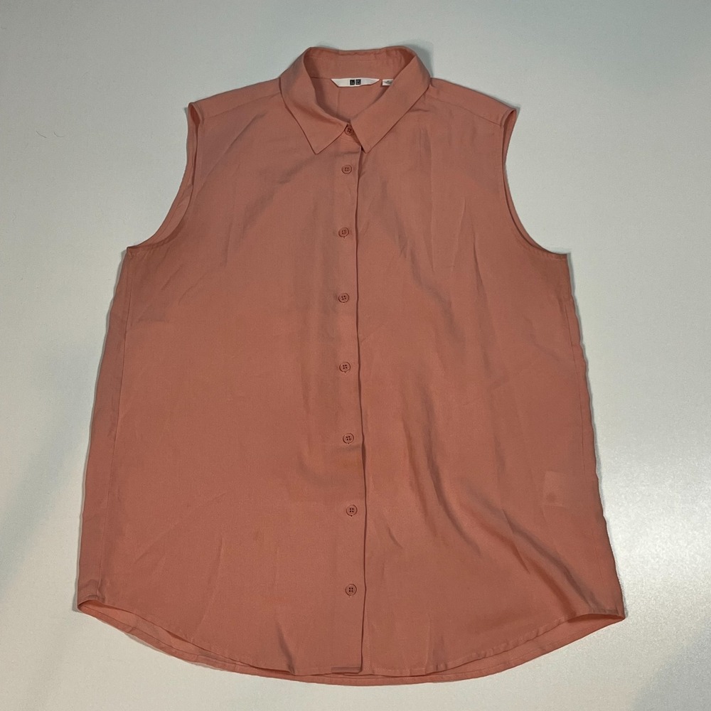 UNIQLO Sleeveless Button Up Blouse Size M Light Pink Rayon Poly Business Casual